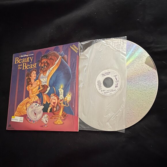 Laser Disc – Walt Disney Classic ‘Beauty and the Beast’ - Picture 2 of 7